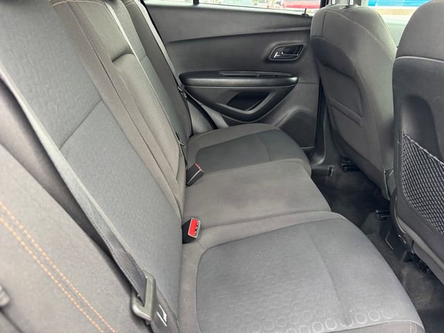 Certified 2022 Chevrolet Trax LS w/ Tint and Cruise Package image 11