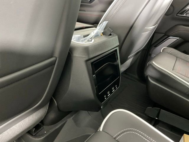 New 2026 GMC Yukon AT4 Ultimate w/ LPO, Floor Liner Package image 17