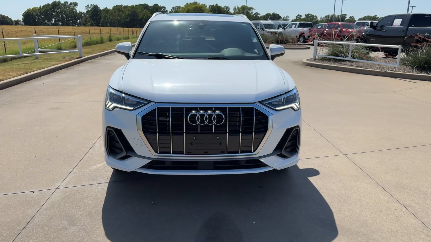 Used 2025 Audi Q3 2.0T Premium AWD/4WD image 3