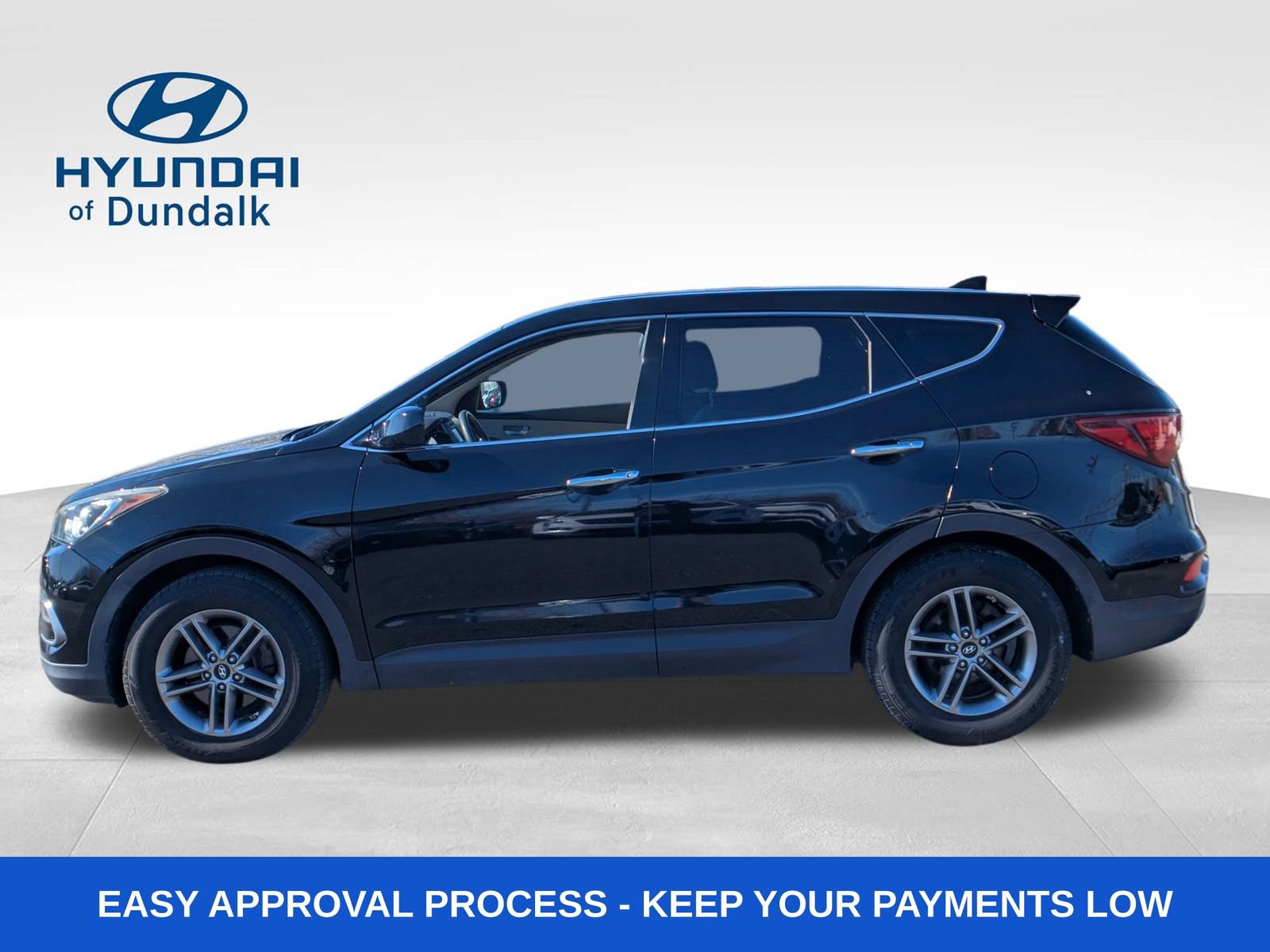 Used 2017 Hyundai Santa Fe Sport w/ Cargo Package FWD image 2
