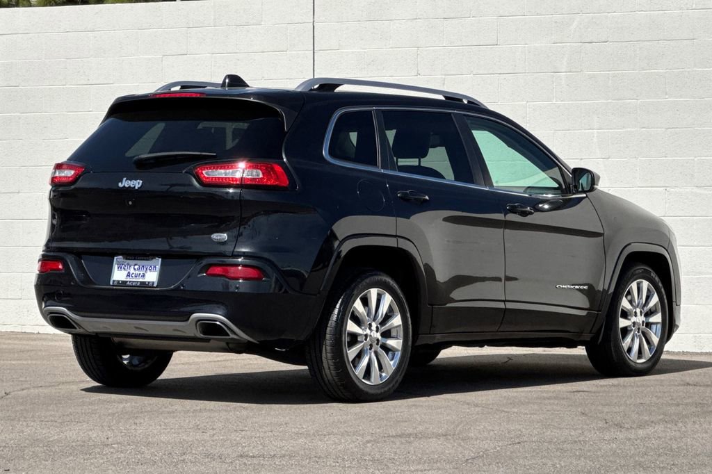 Used 2016 Jeep Cherokee Overland image 7