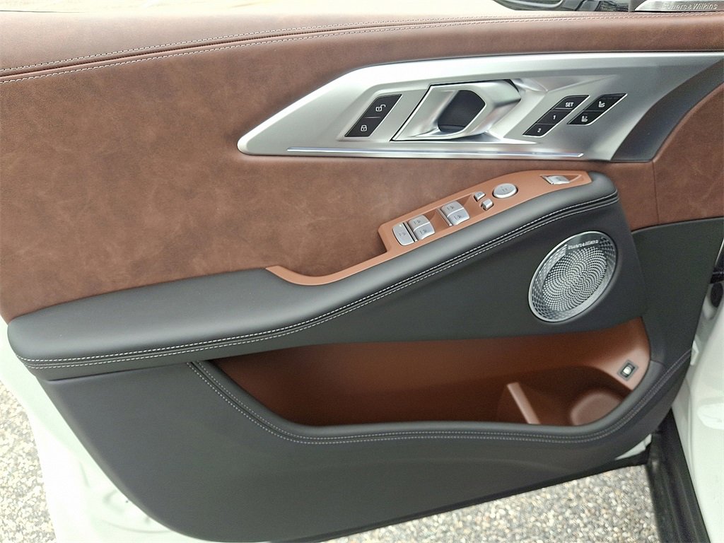 New 2026 BMW XM Label Red image 10