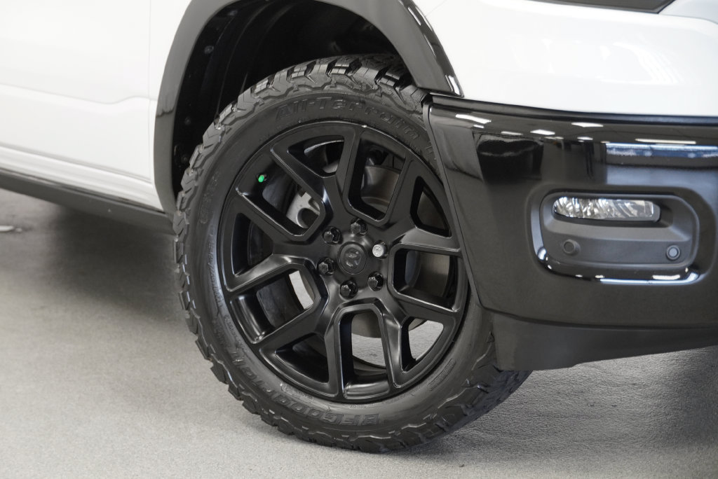 Certified 2026 RAM 1500 Laramie AWD/4WD image 9