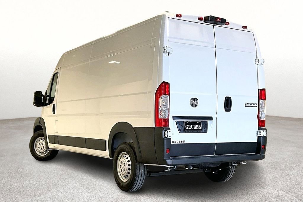 New 2026 RAM ProMaster 2500 w/ Convenience Group FWD image 4