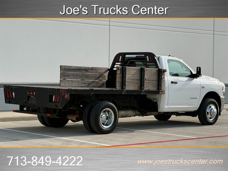 Used 2020 RAM 3500 Tradesman w/ Chrome Appearance Group RWD image 8