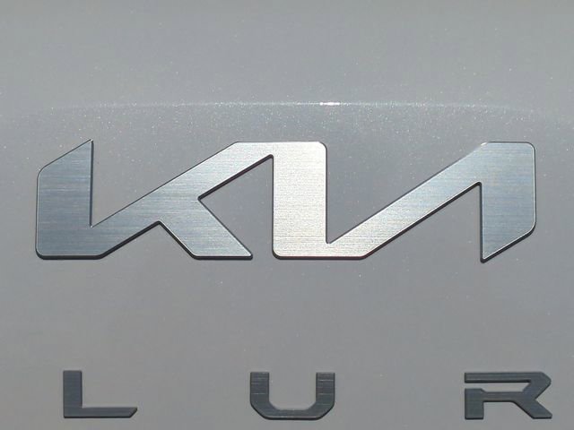 Used 2025 Kia Telluride EX w/ EX Captain's Chair Package FWD image 33
