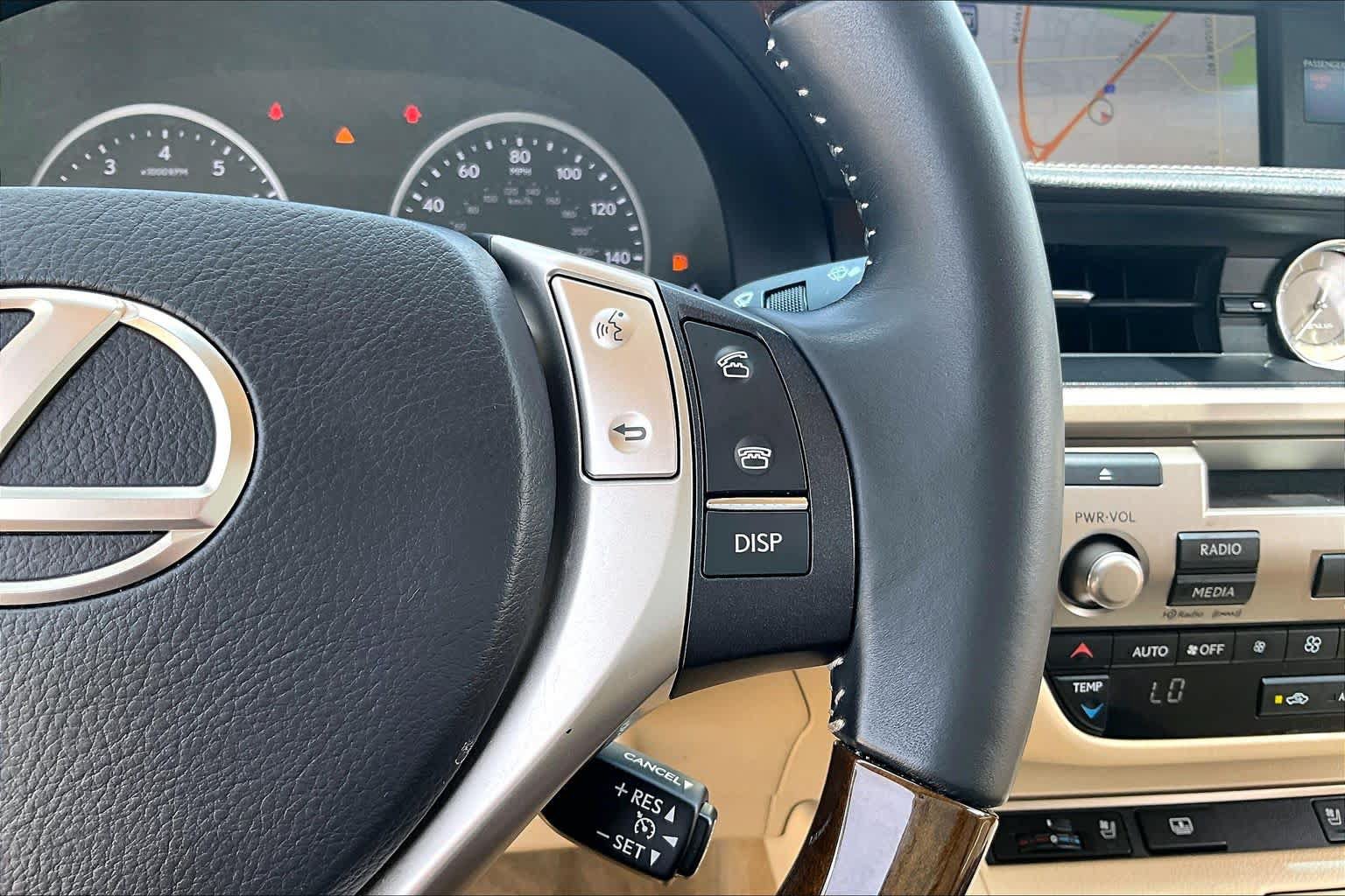 Used 2014 Lexus ES 350 w/ Luxury Package FWD image 22
