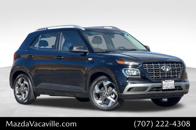 Used 2025 Hyundai Venue SEL image 1
