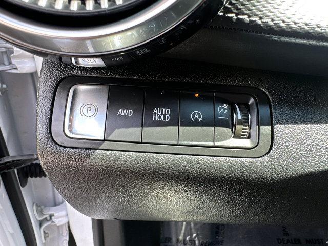 Used 2025 Chevrolet Equinox LT AWD/4WD image 29