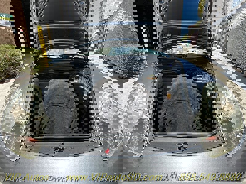 Used 2001 Porsche 911 Carrera 4 image 31