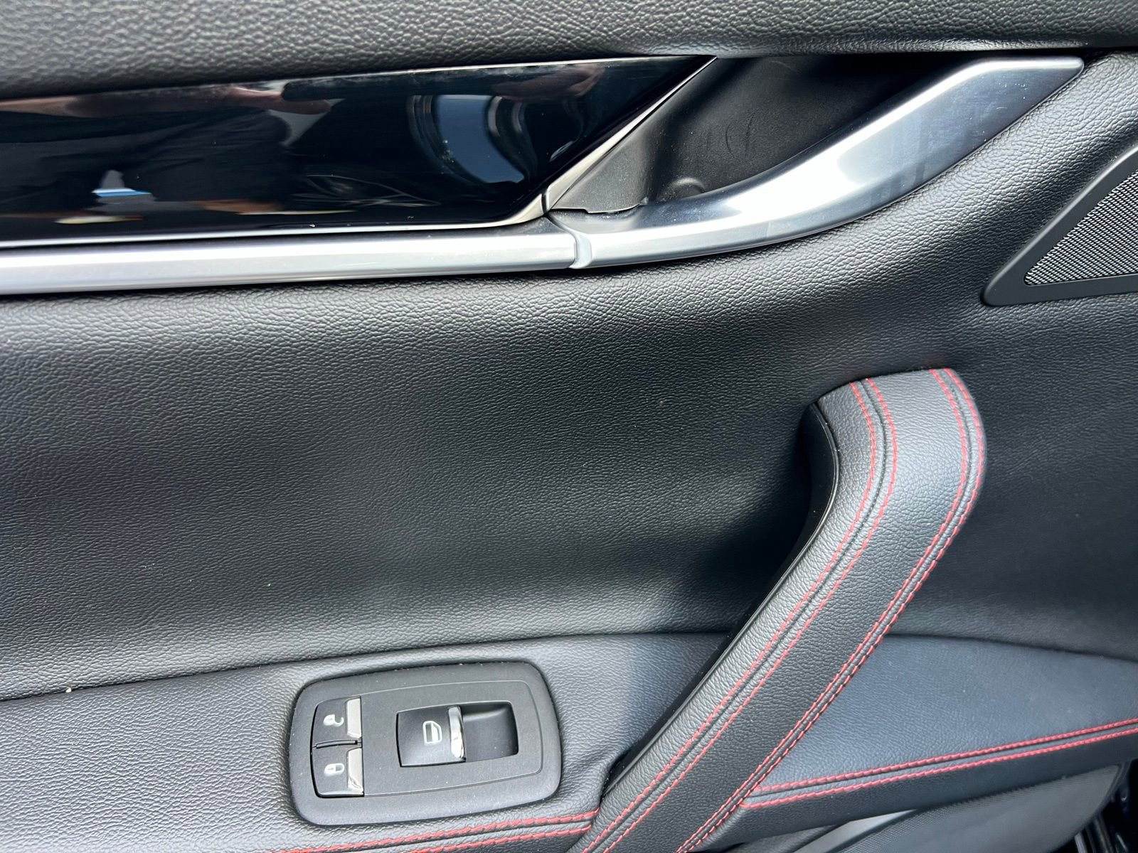 Used 2019 Maserati Ghibli S Q4 image 39