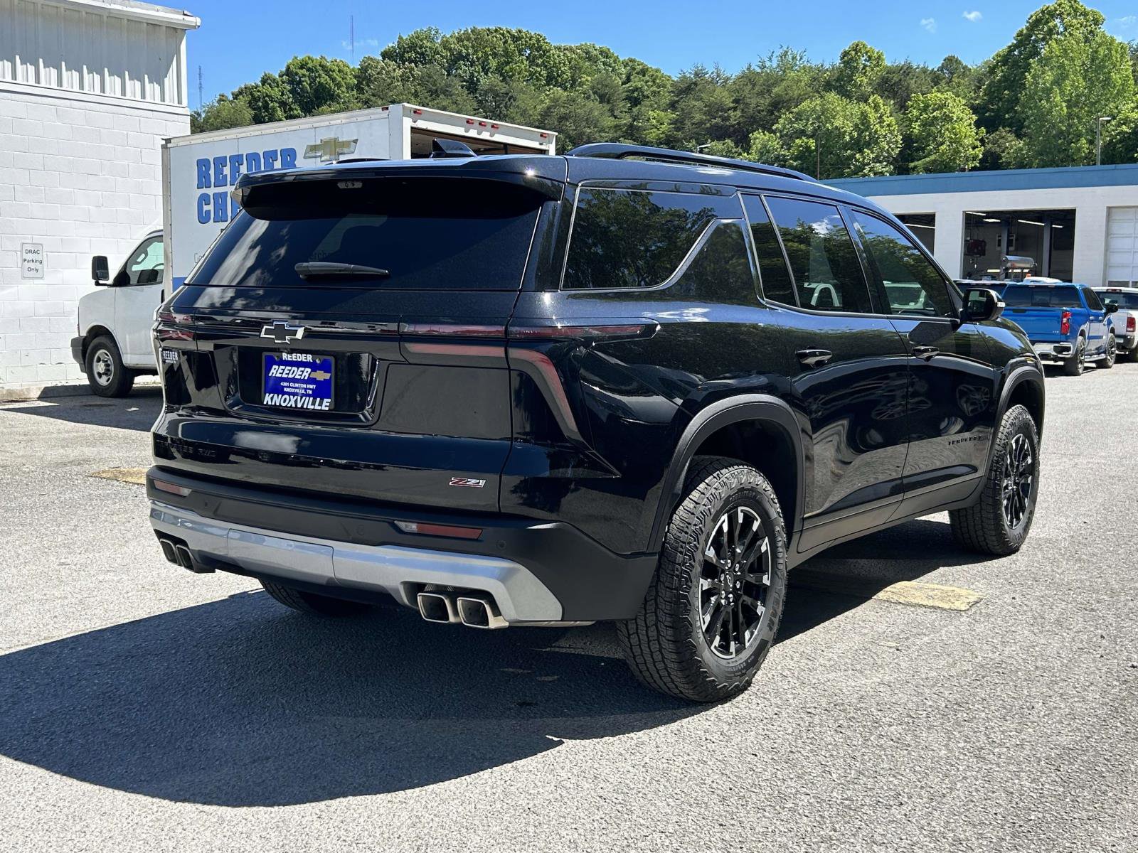Used 2026 Chevrolet Traverse Z71 w/ Driver Confidence Package AWD/4WD image 3