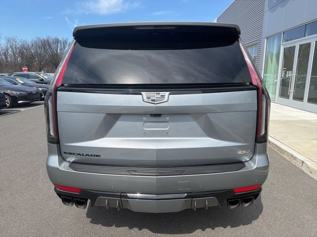 Used 2023 Cadillac Escalade V w/ LPO, ONYX Package image 4