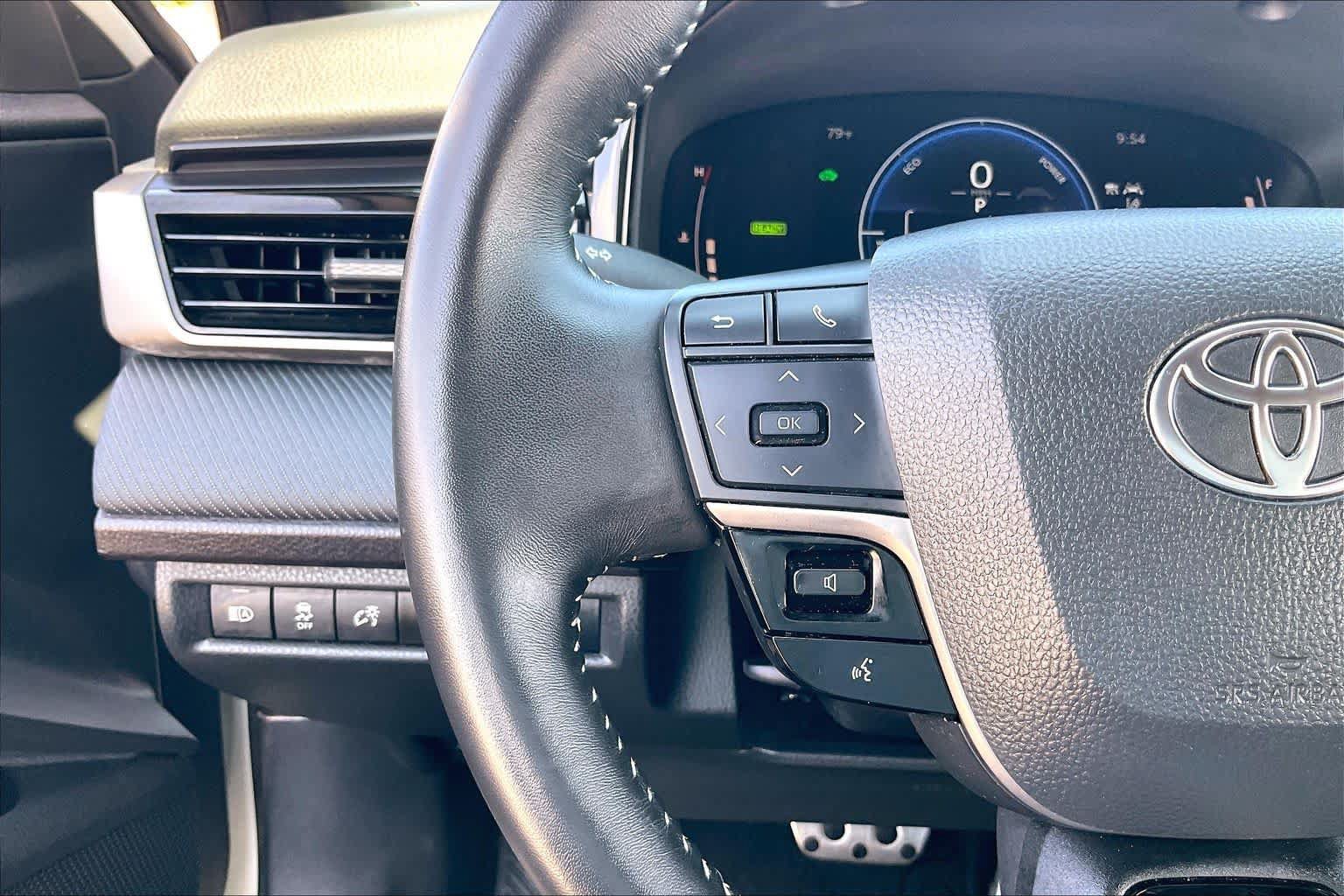 Used 2025 Toyota Camry SE FWD image 20