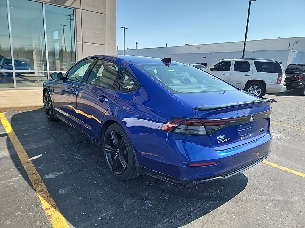 Used 2024 Honda Accord Sport image 5