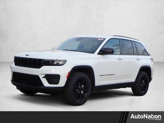Used 2024 Jeep Grand Cherokee Altitude image 1