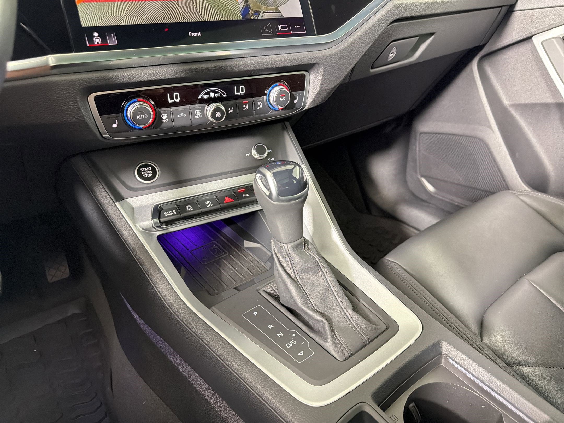 Used 2024 Audi Q3 2.0T Premium Plus w/ Premium Plus Package image 18