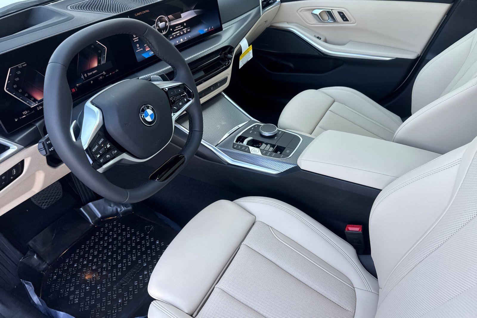 New 2026 BMW 330i xDrive Sedan w/ Premium Package AWD/4WD image 4