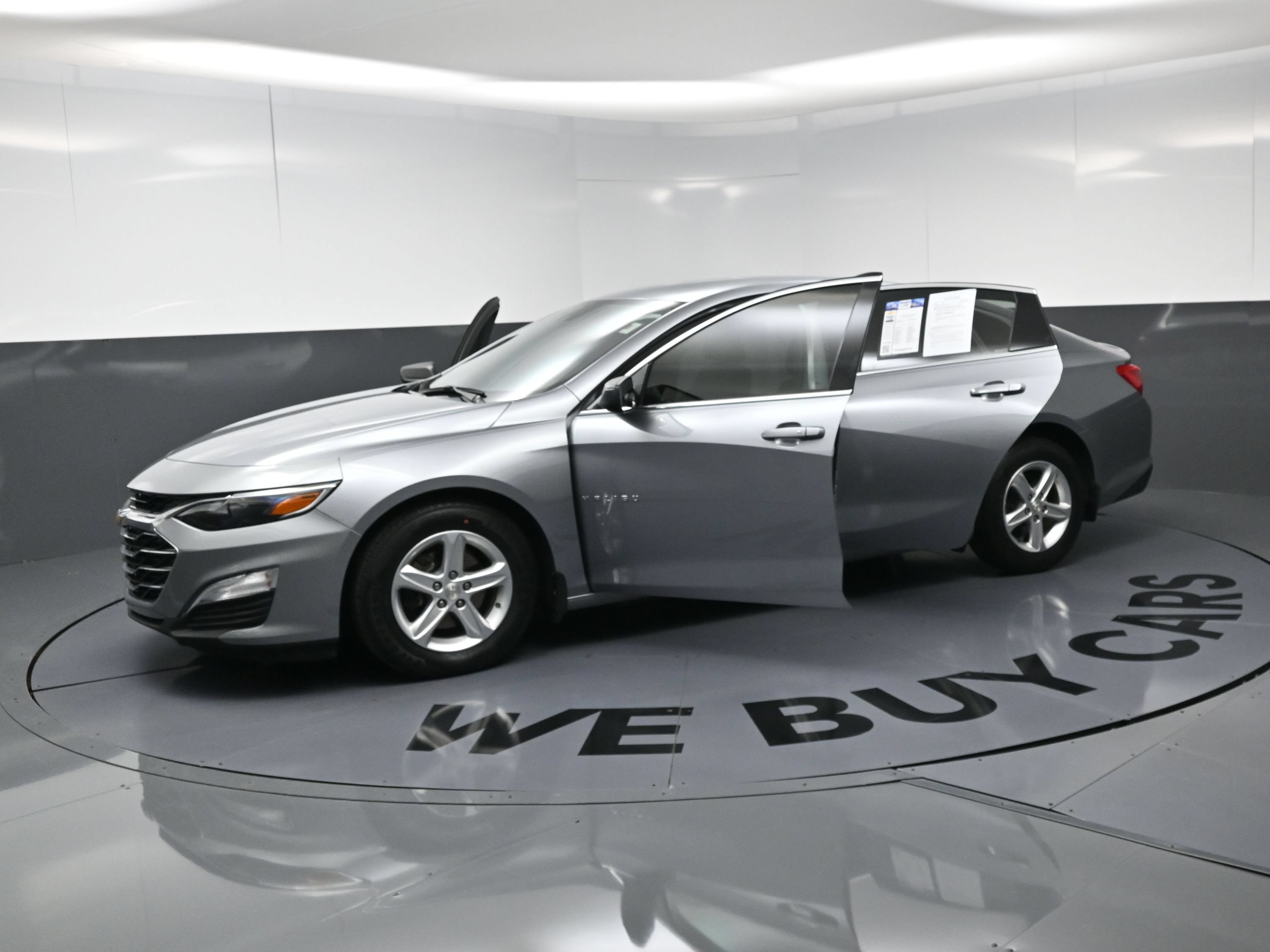 Used 2023 Chevrolet Malibu LS FWD image 20