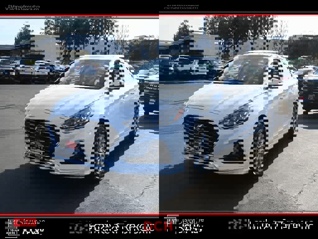 Used 2018 Hyundai Sonata SE image 1