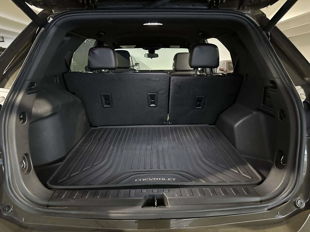 Used 2024 Chevrolet Equinox RS w/ LPO, Floor Liner Package AWD/4WD image 11