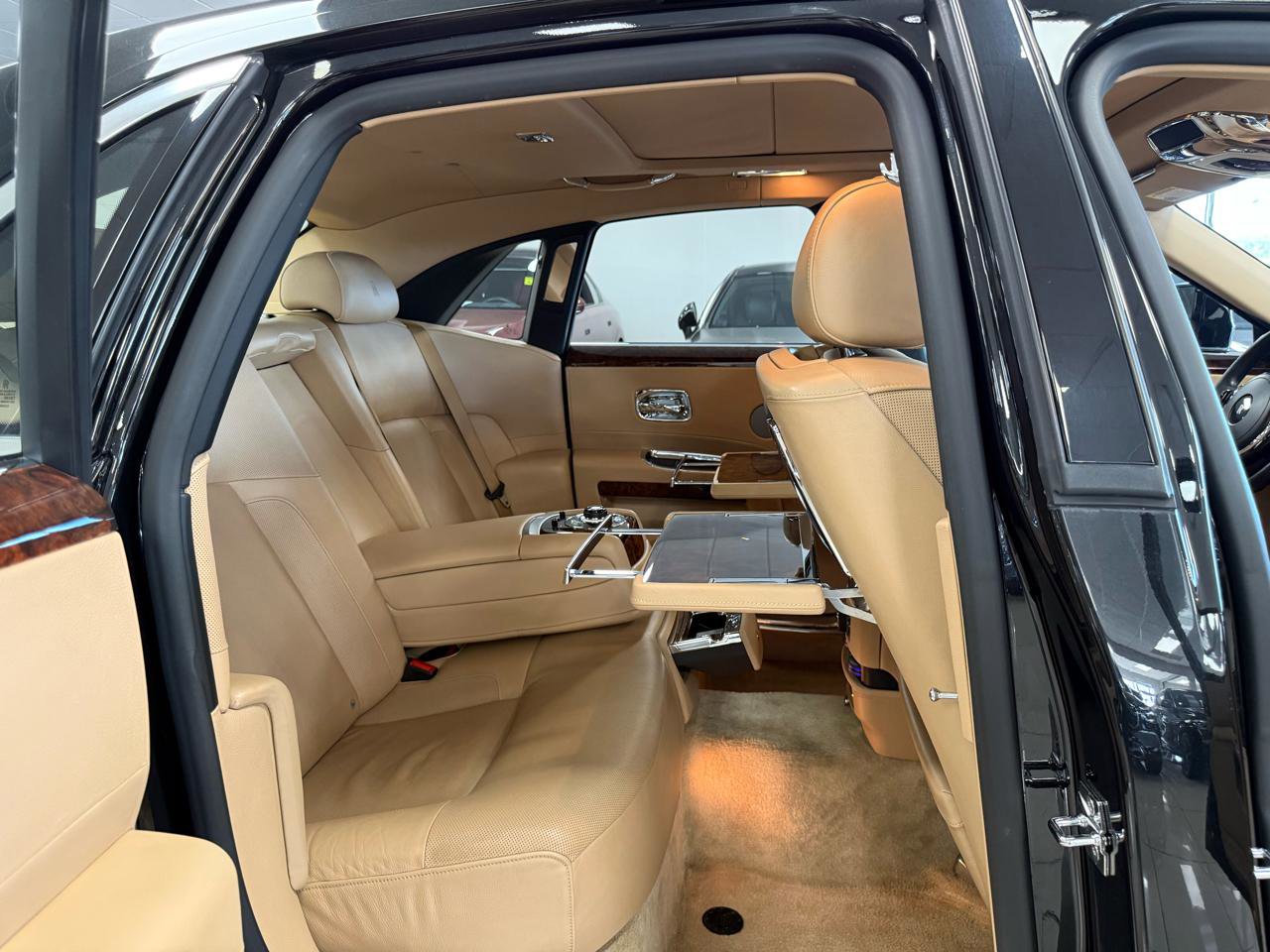 Used 2013 Rolls-Royce Ghost image 14