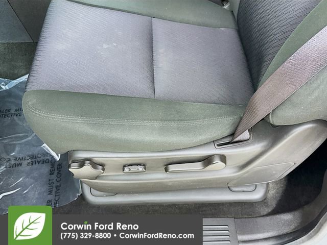 Used 2013 GMC Yukon XL SLE w/ Convenience Package image 18