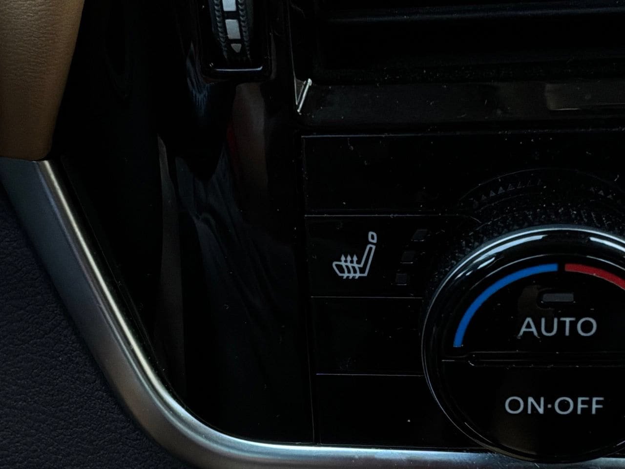 Used 2023 Nissan Rogue Platinum w/ Platinum Premium Package FWD image 35