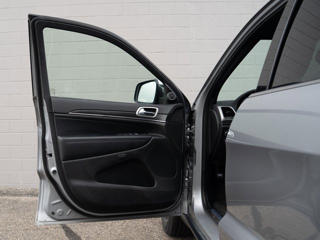 Used 2021 Jeep Grand Cherokee Limited image 15