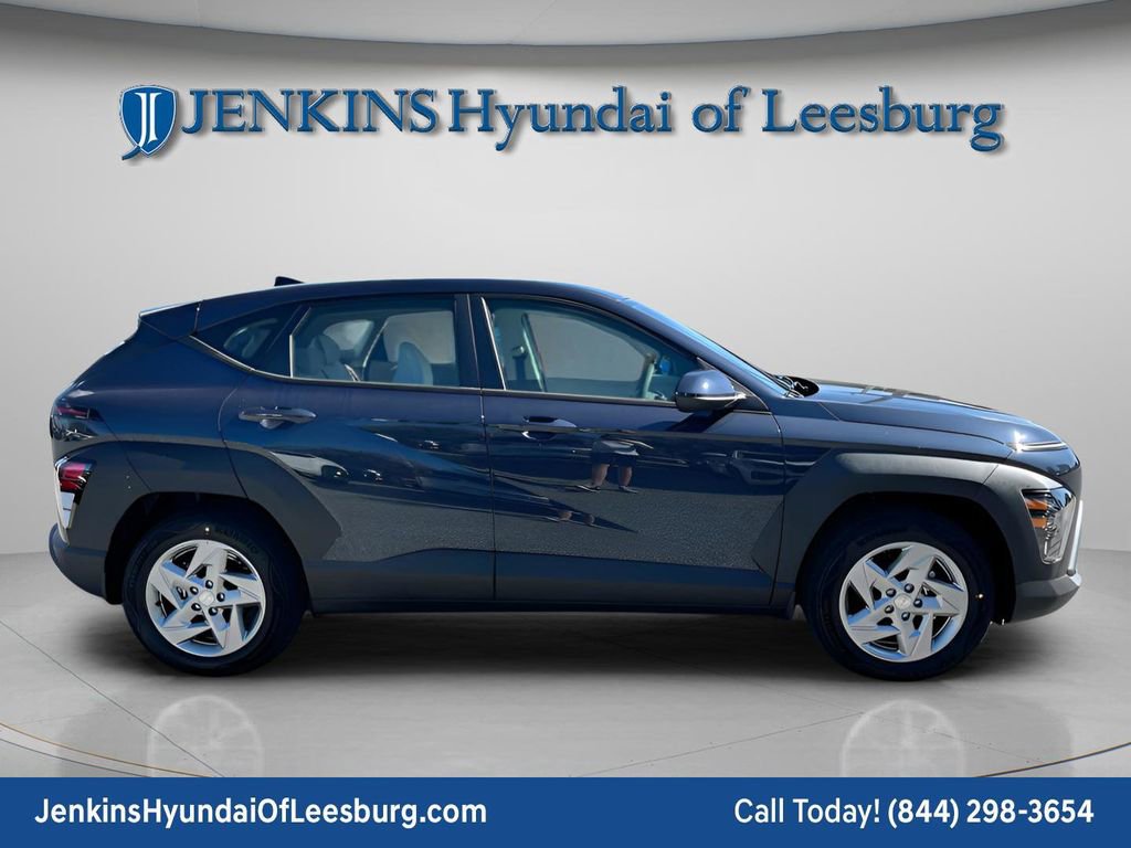 New 2026 Hyundai Kona SE FWD image 3