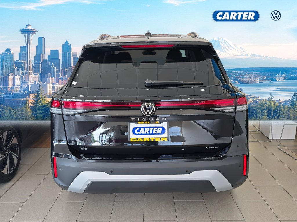New 2026 Volkswagen Tiguan SE AWD/4WD image 3