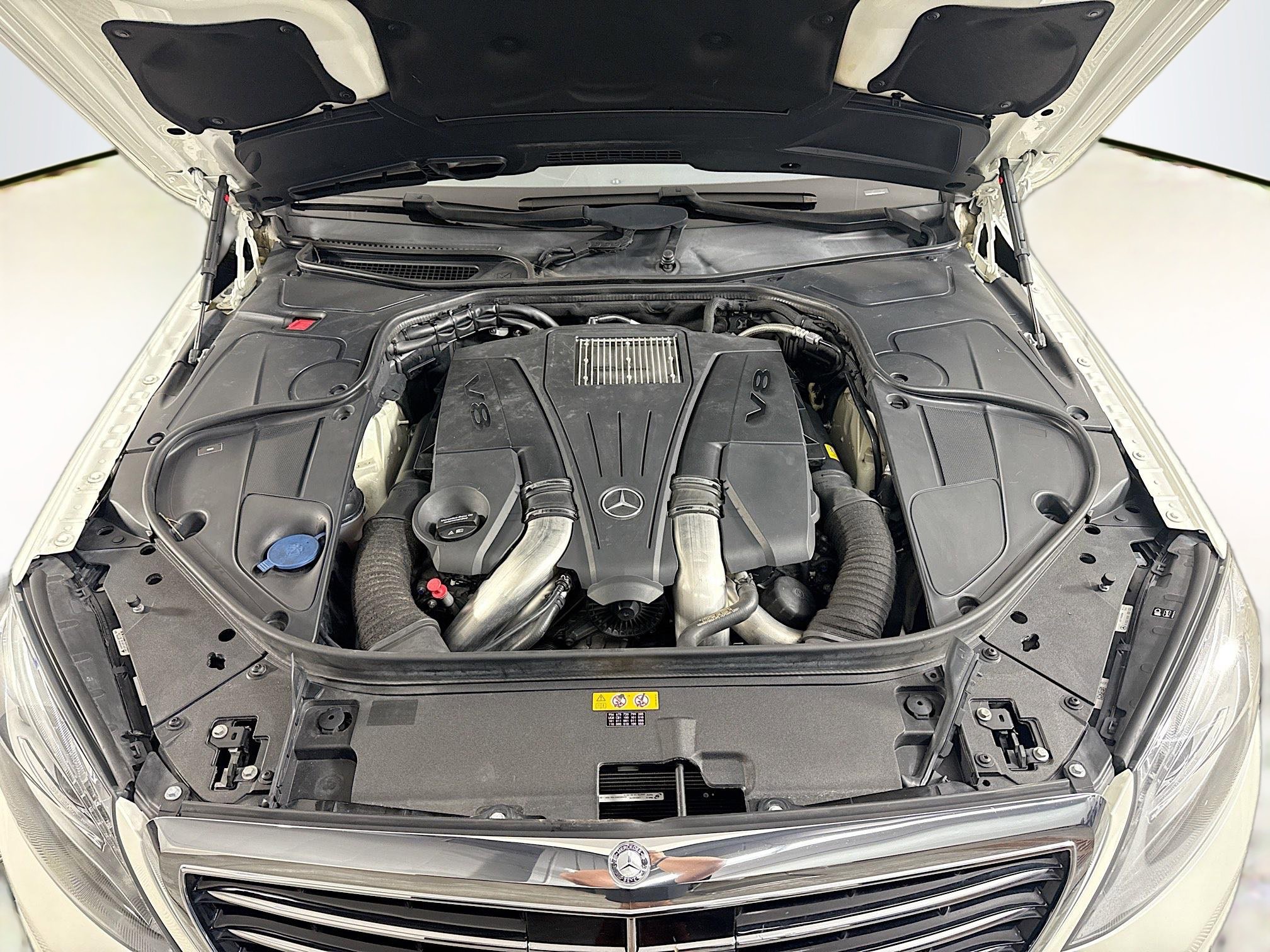 Used 2017 Mercedes-Benz S 550 Sedan image 39