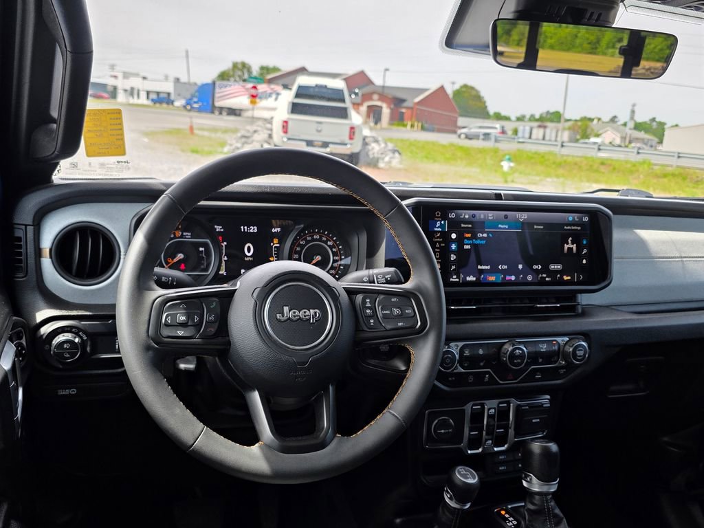 Used 2024 Jeep Gladiator Sport AWD/4WD image 31