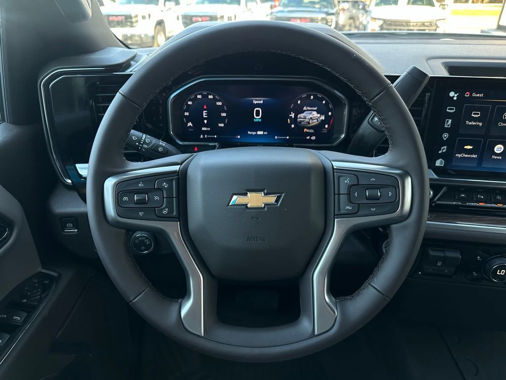 New 2026 Chevrolet Silverado 1500 LT w/ Z71 Off-Road Package AWD/4WD image 18