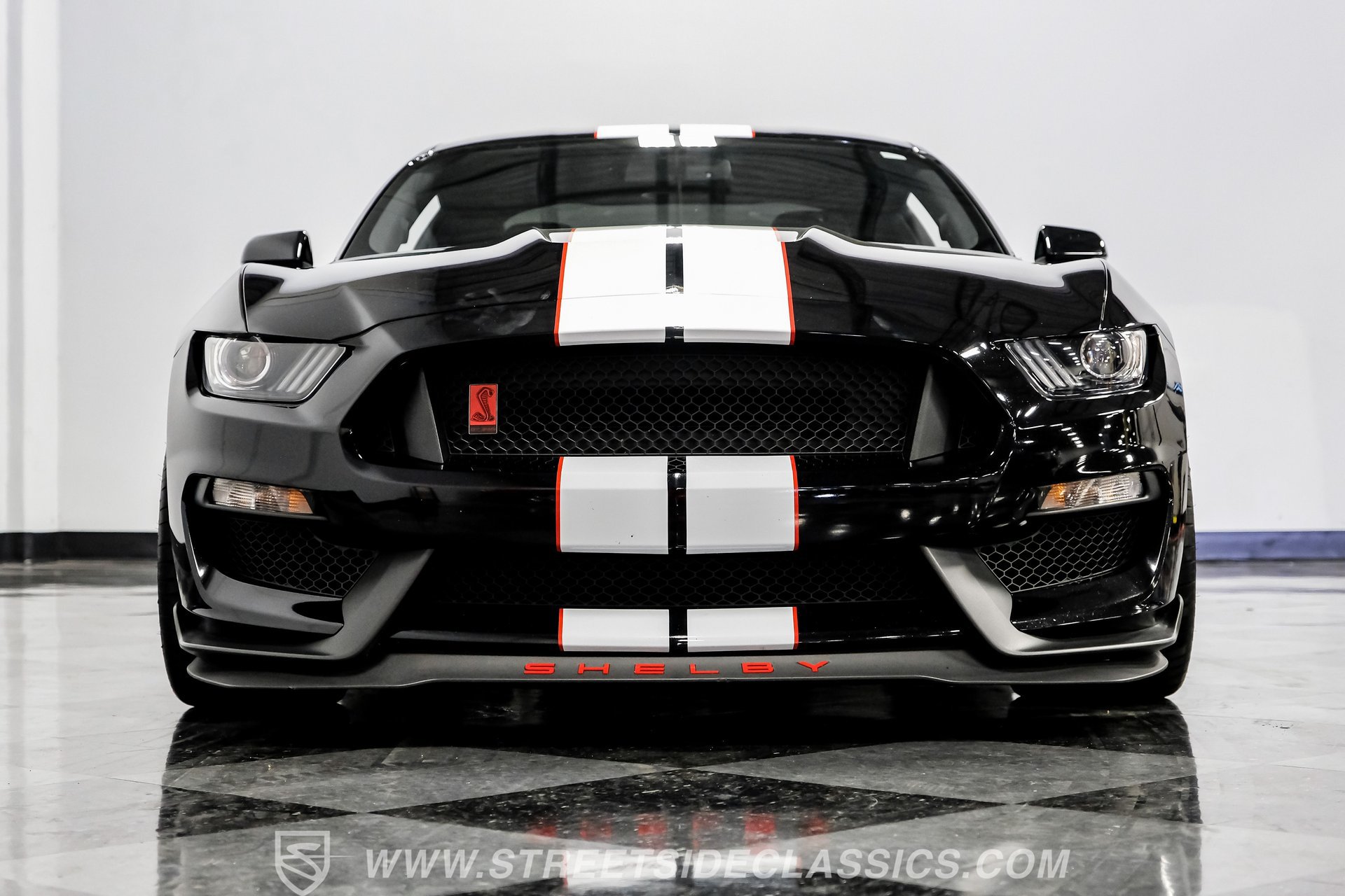 Used 2020 Ford Mustang Shelby GT350R w/ GT350R Equipment Group 920A RWD image 31