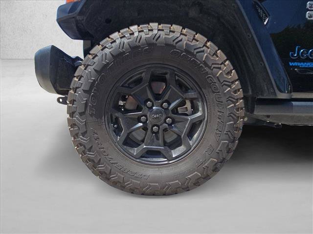 Used 2021 Jeep Wrangler Unlimited Sahara w/ Cold Weather Group AWD/4WD image 24