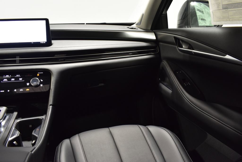 New 2026 INFINITI QX60 Luxe w/ Family Package image 14