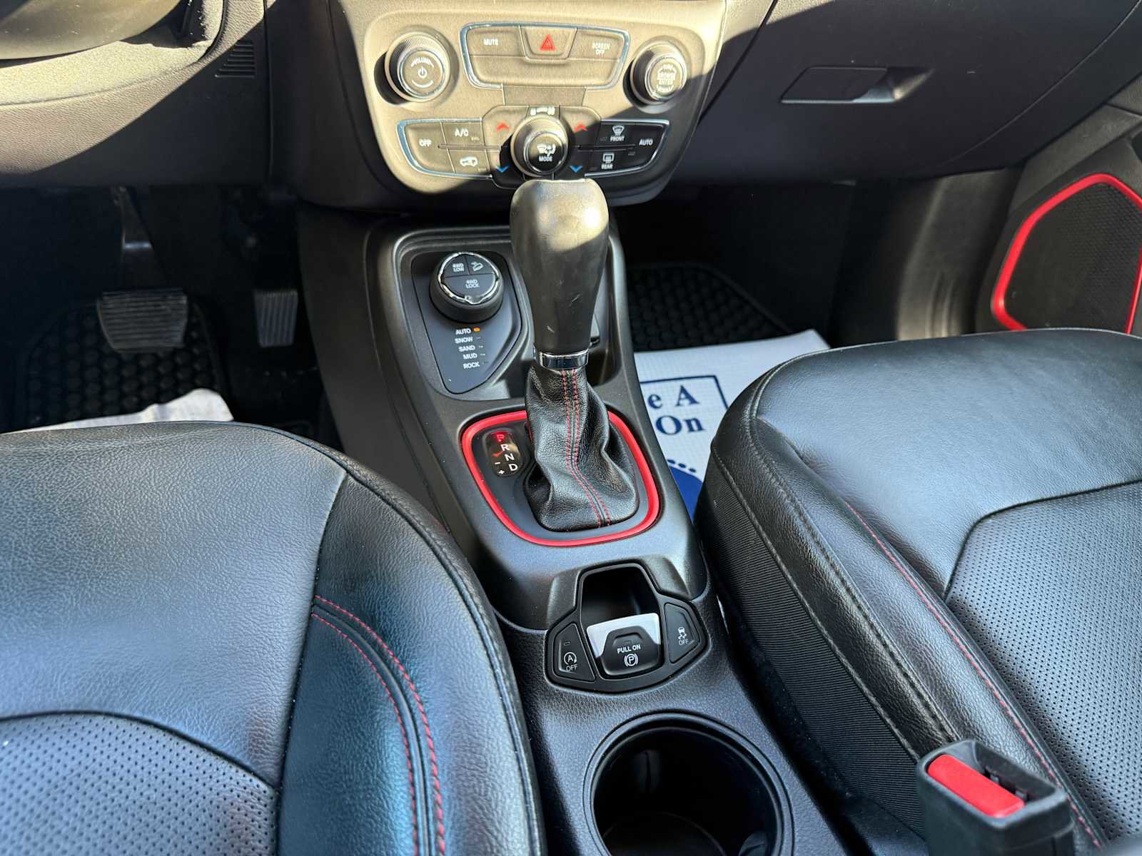 Used 2020 Jeep Compass Trailhawk w/ Leather Interior Group image 11