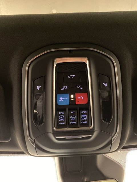 New 2025 Jeep Grand Cherokee L Limited image 18