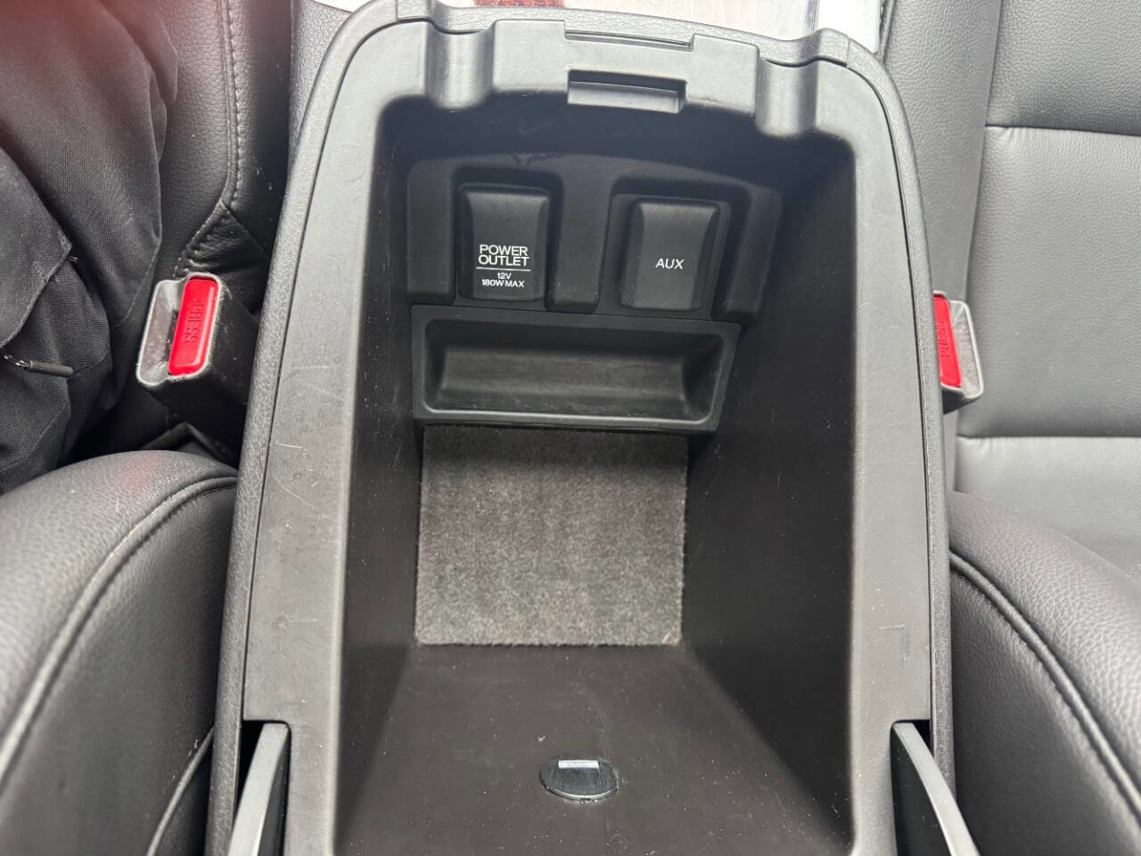 Used 2017 Acura TLX image 14