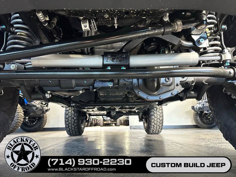 Used 2024 Jeep Wrangler Unlimited Rubicon w/ Convenience Group AWD/4WD image 35
