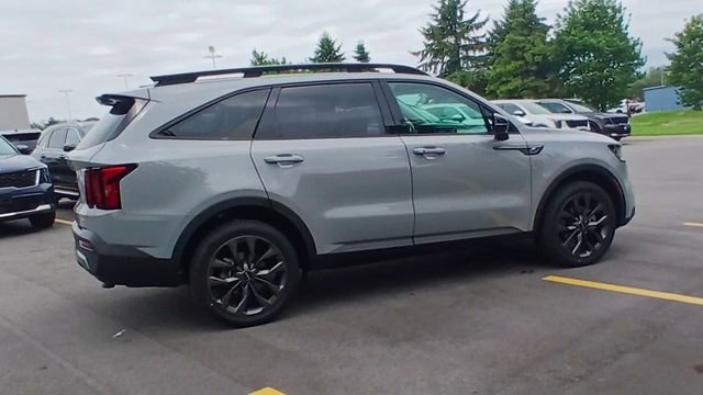 Certified 2023 Kia Sorento X-Line EX AWD/4WD image 3