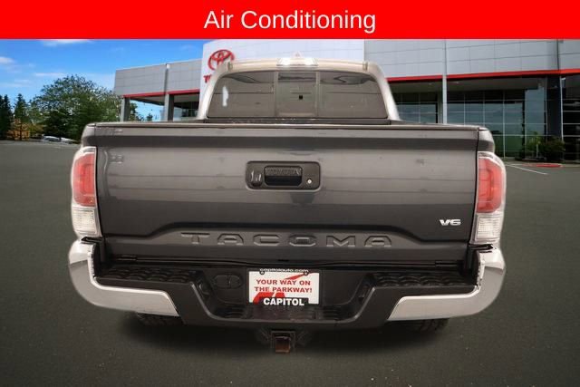 Used 2022 Toyota Tacoma TRD Off-Road image 6
