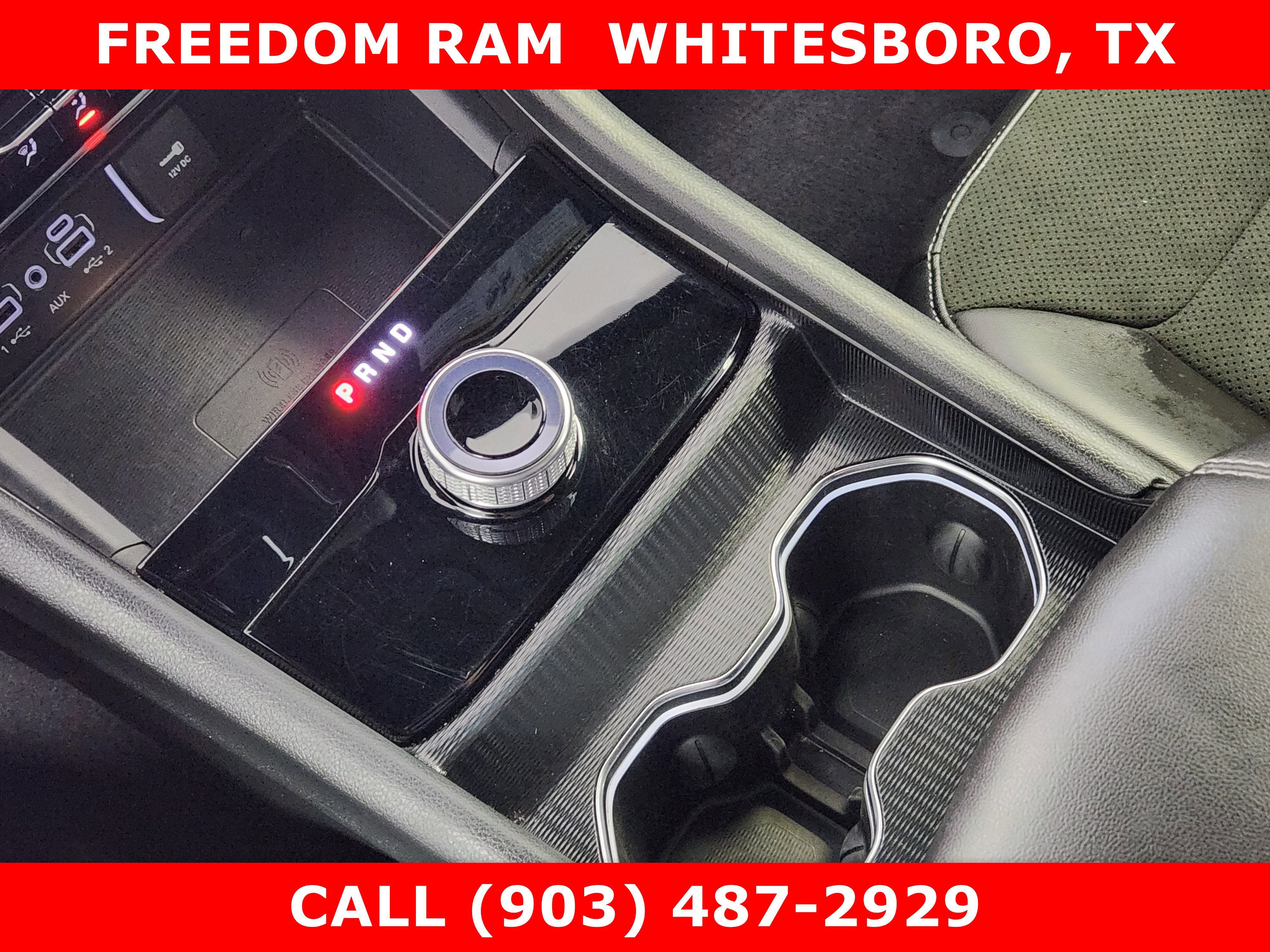Used 2025 Jeep Grand Cherokee Altitude AWD/4WD image 15