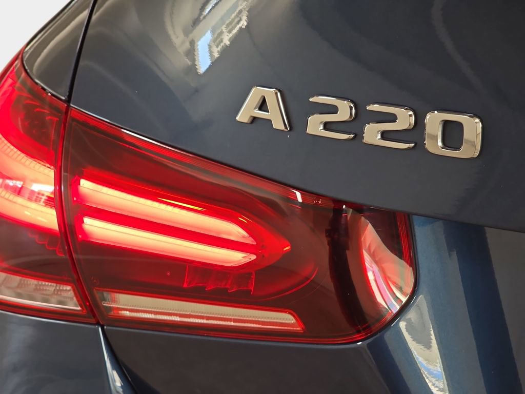 Used 2021 Mercedes-Benz A 220 image 31