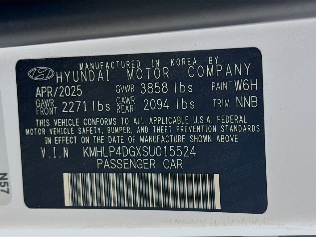 Certified 2025 Hyundai Elantra Limited image 34