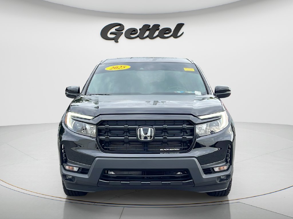 Used 2025 Honda Ridgeline Black Edition image 2