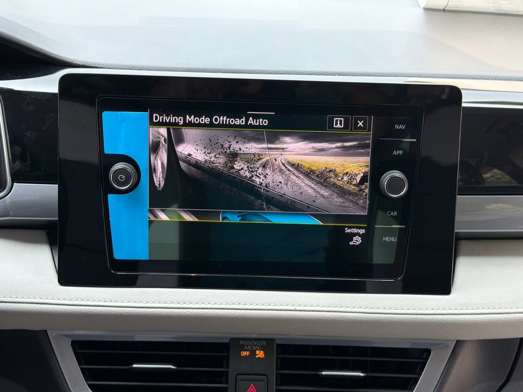 New 2026 Volkswagen Taos SEL AWD/4WD image 16