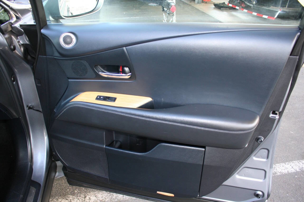 Used 2014 Lexus RX 450h AWD image 26
