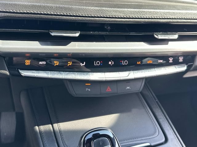 Used 2024 Cadillac XT4 Premium Luxury FWD image 27
